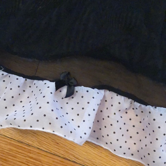 Lingerie - Picture 3 of 4